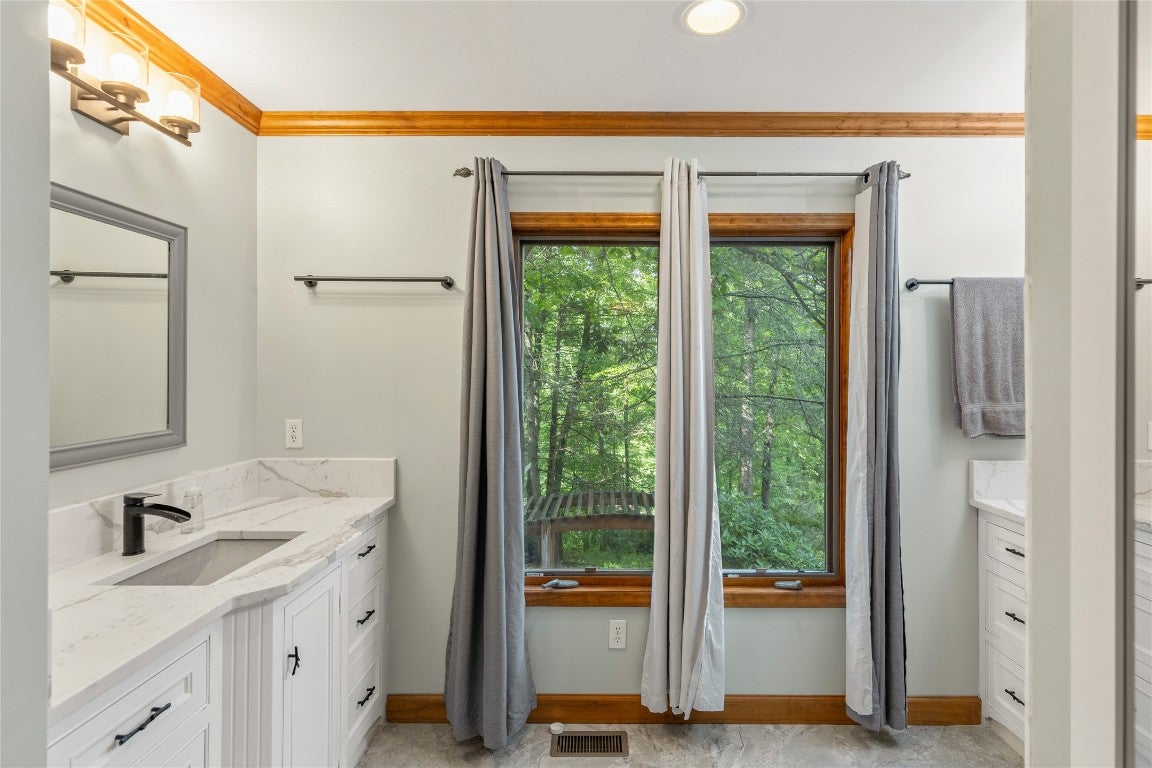 3398 Cullowhee Forest Road Cullowhee, NC 28723 - Photo 55 of 100 Primary bath