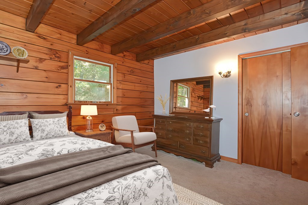 258 Hanlon Road Holliston, MA 01746 - Photo 28 of 40 Gallery Image 28