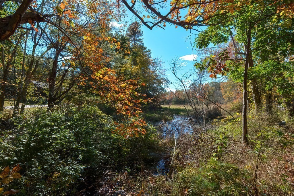 258 Hanlon Road Holliston, MA 01746 - Photo 38 of 40 Gallery Image 38