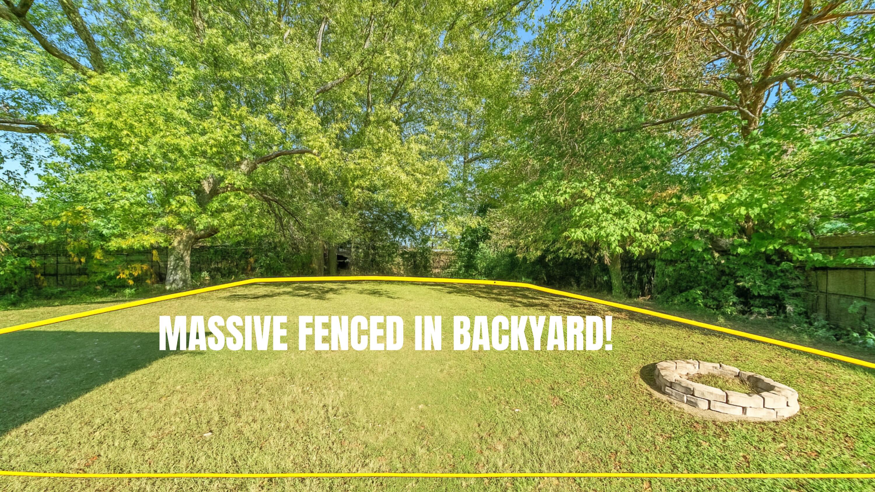 4935 Hubert Road Northwest Roanoke, VA 24012 - Photo 7 of 28 MASSIVE FENCED IN BACKYARD