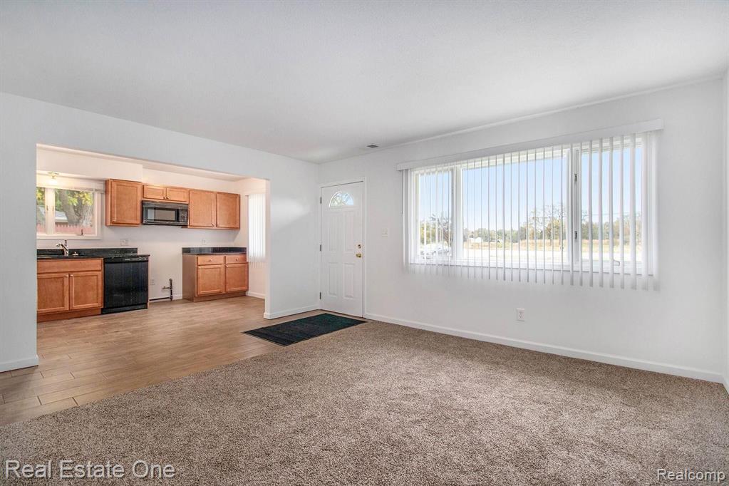 27301 Sibley Road Romulus, MI 48174 - Photo 14 of 33 Gallery Image 14