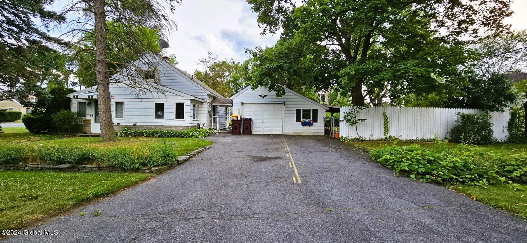 1030 Roberta Road Rotterdam, NY 12303 - Photo 22 of 24 20240710_174455