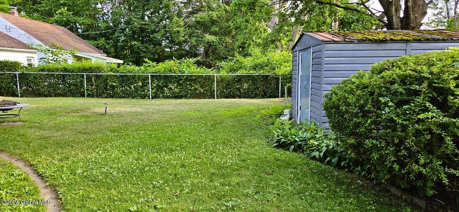 1030 Roberta Road Rotterdam, NY 12303 - Photo 7 of 24 20240710_173636