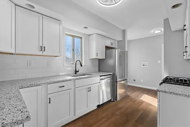 $289,900 | 709 West Street, Harrisonville, MO 64701