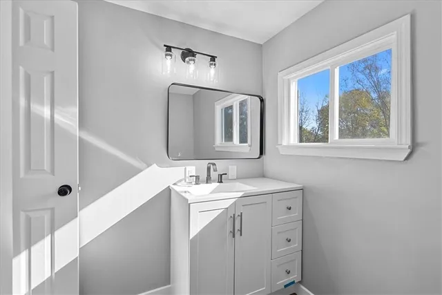 $289,900 | 709 West Street, Harrisonville, MO 64701