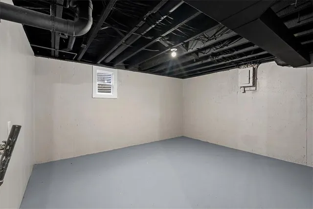 $289,900 | 709 West Street, Harrisonville, MO 64701