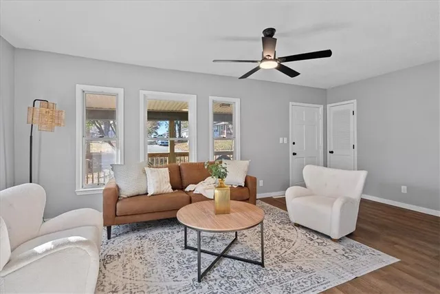 $289,900 | 709 West Street, Harrisonville, MO 64701