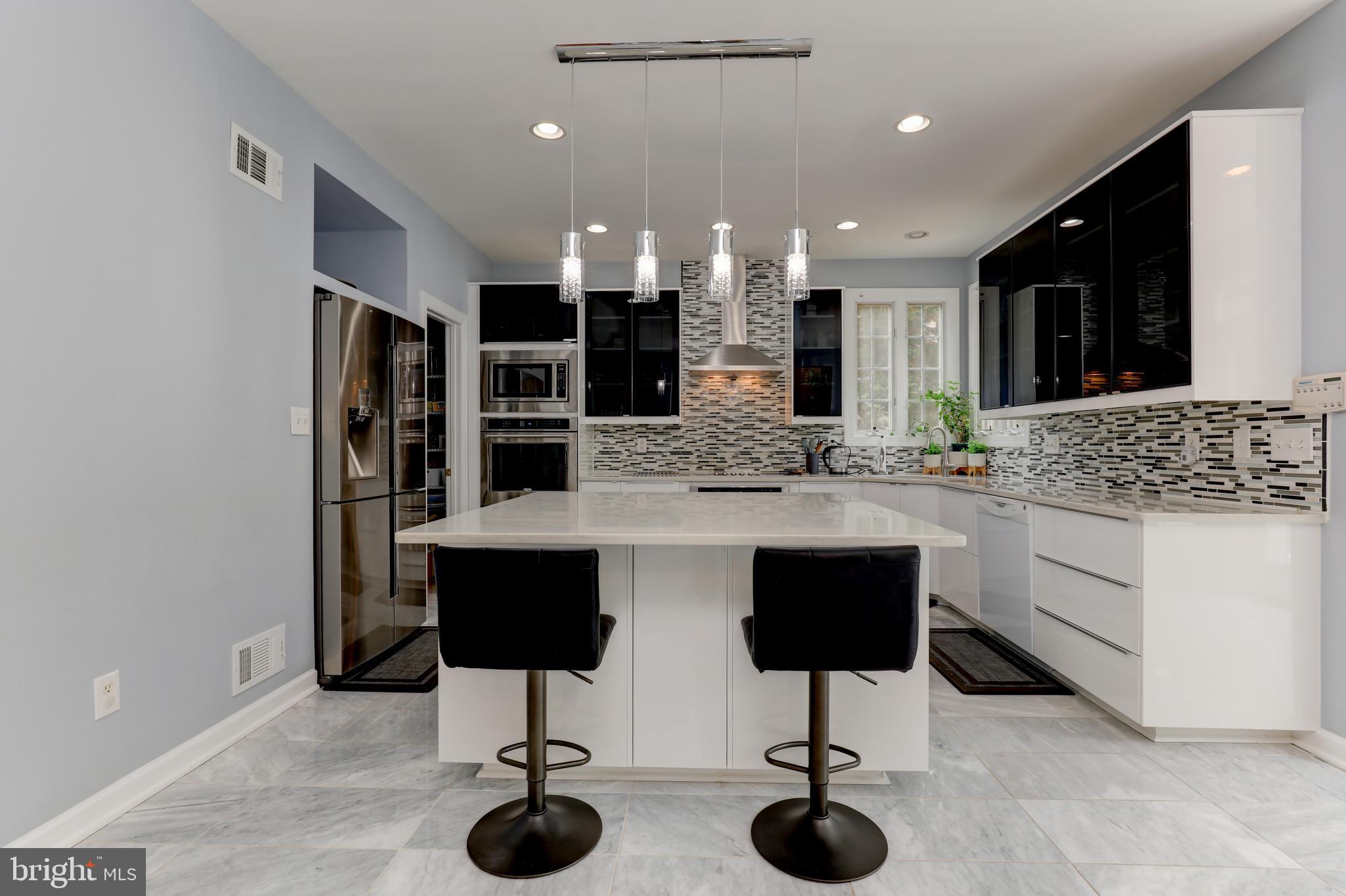 7394 Spring Summit Road Springfield, VA 22150 - Photo 13 of 69 breakfast bar