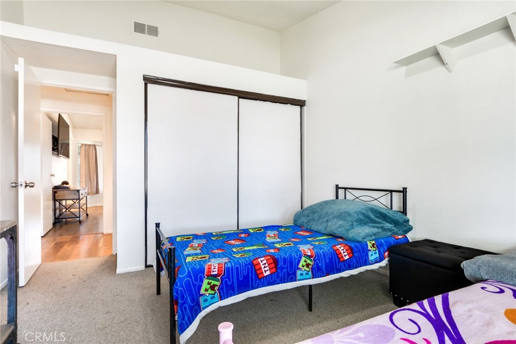 616 South Millard Avenue Rialto, CA 92376 - Photo 14 of 24