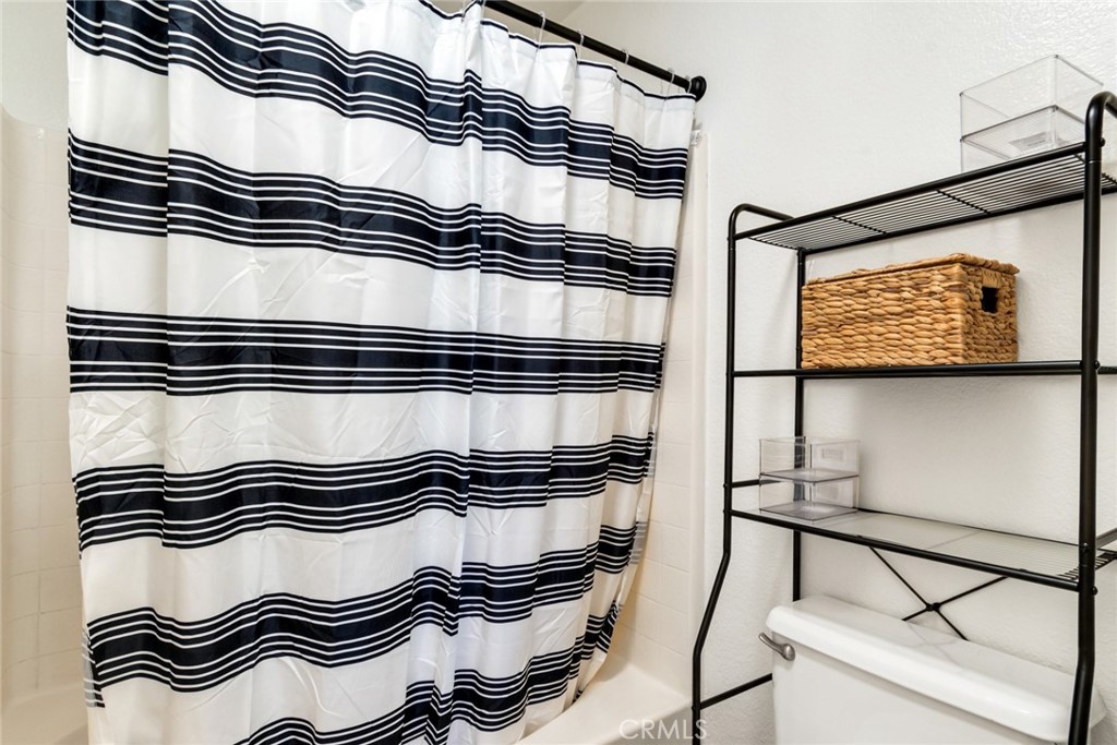 616 South Millard Avenue Rialto, CA 92376 - Photo 18 of 24