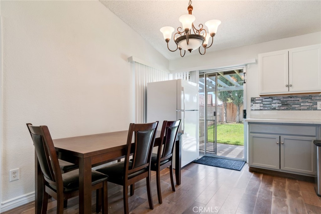 616 South Millard Avenue Rialto, CA 92376 - Photo 7 of 24