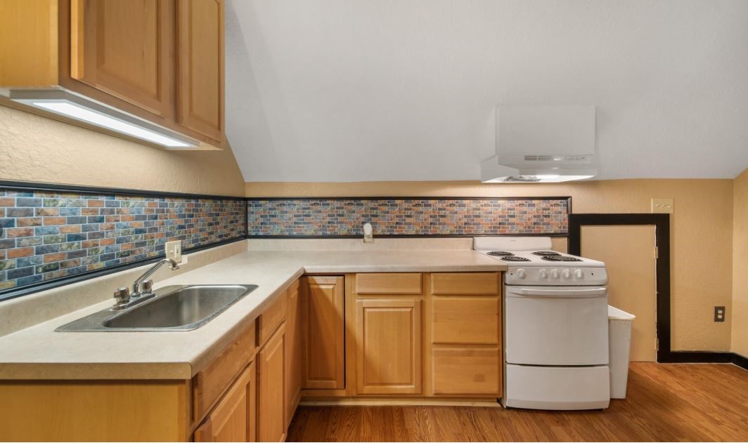 6714 Spray Lane, Unit C699A Rosharon, TX 77583 - Photo 38 of 48 Garage Apartment #1 Kitchen