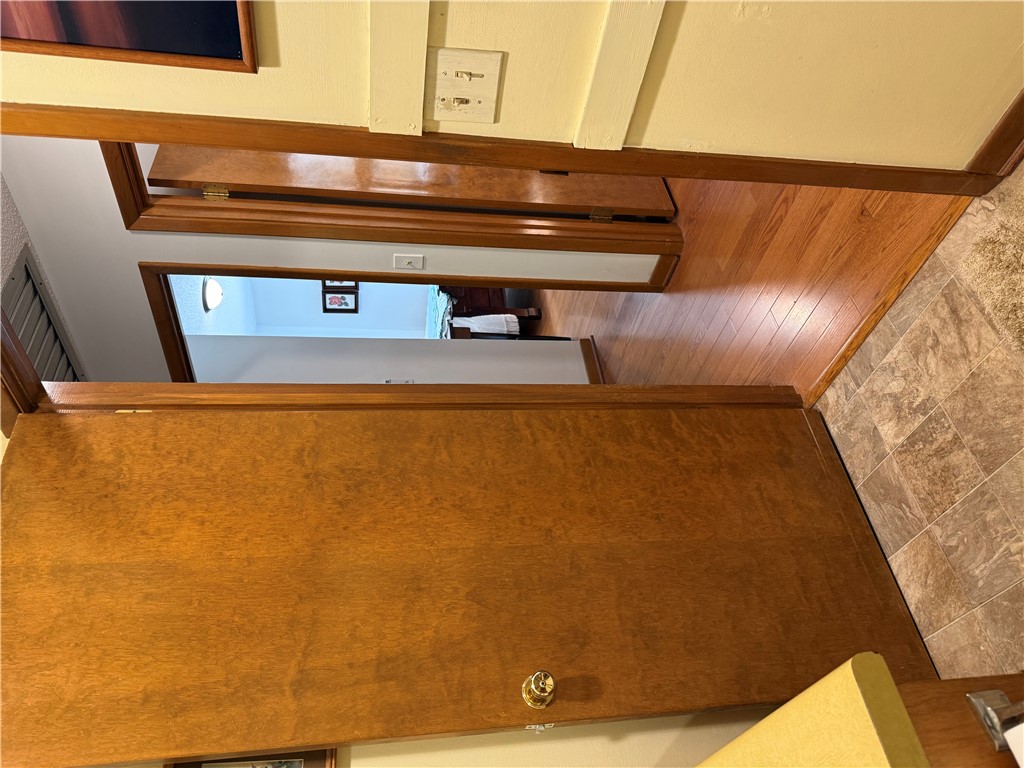 407 Seawright Drive Pendleton, SC 29670 - Photo 20 of 29 Warm wood doors and matching trim define this classic hallway transition.