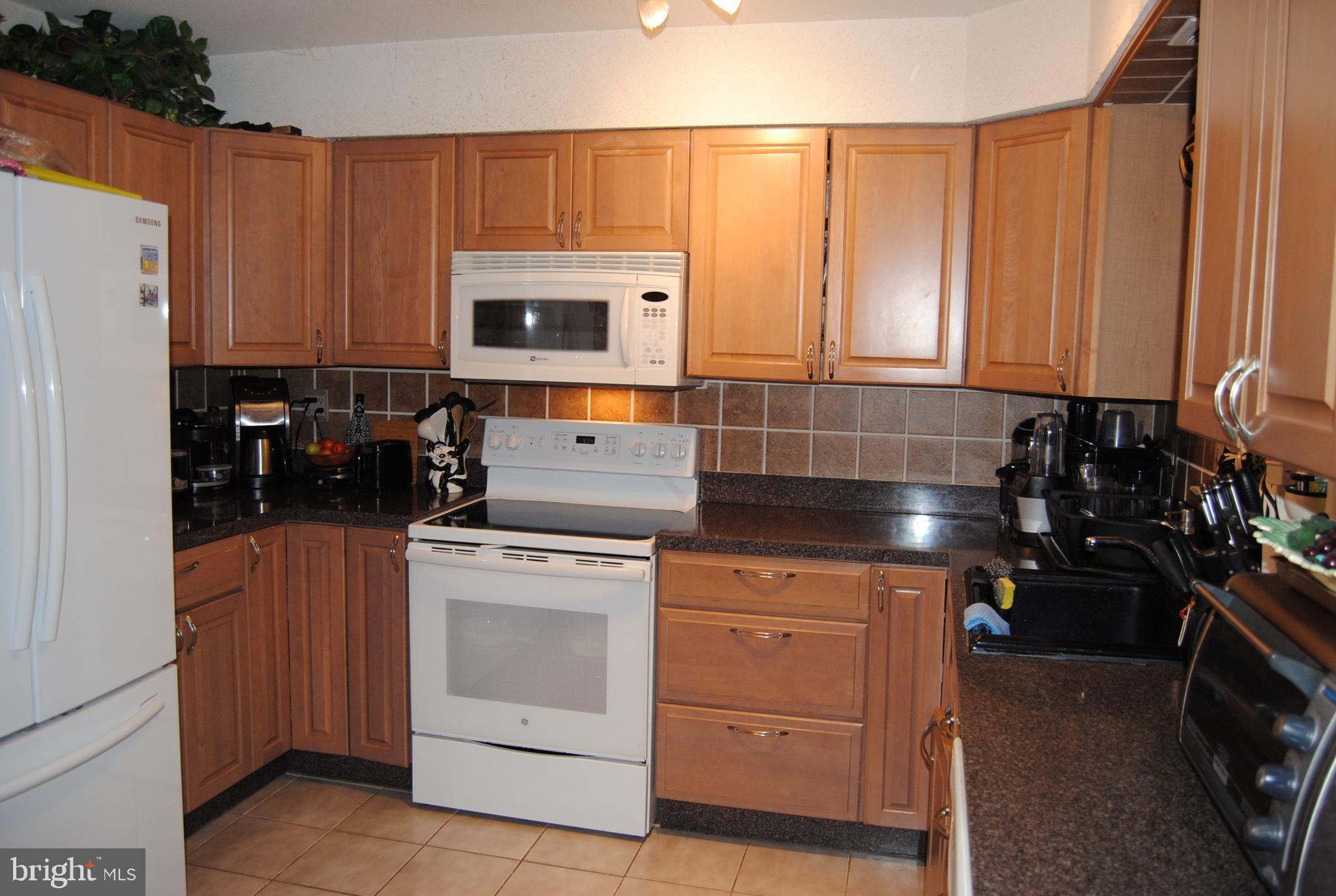 5107 Bay Road Bensalem, PA 19020 - Photo 13 of 29