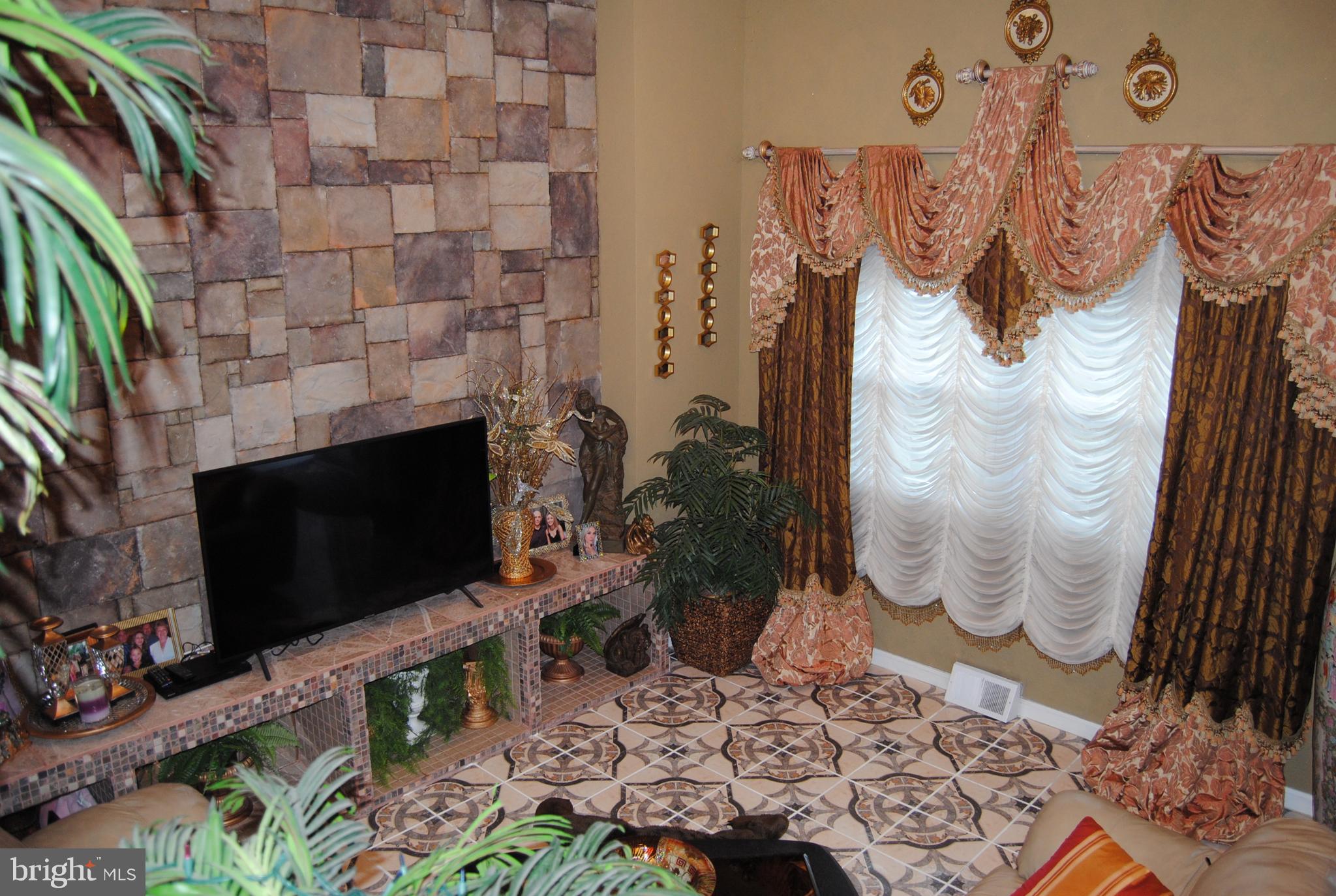 5107 Bay Road Bensalem, PA 19020 - Photo 7 of 29