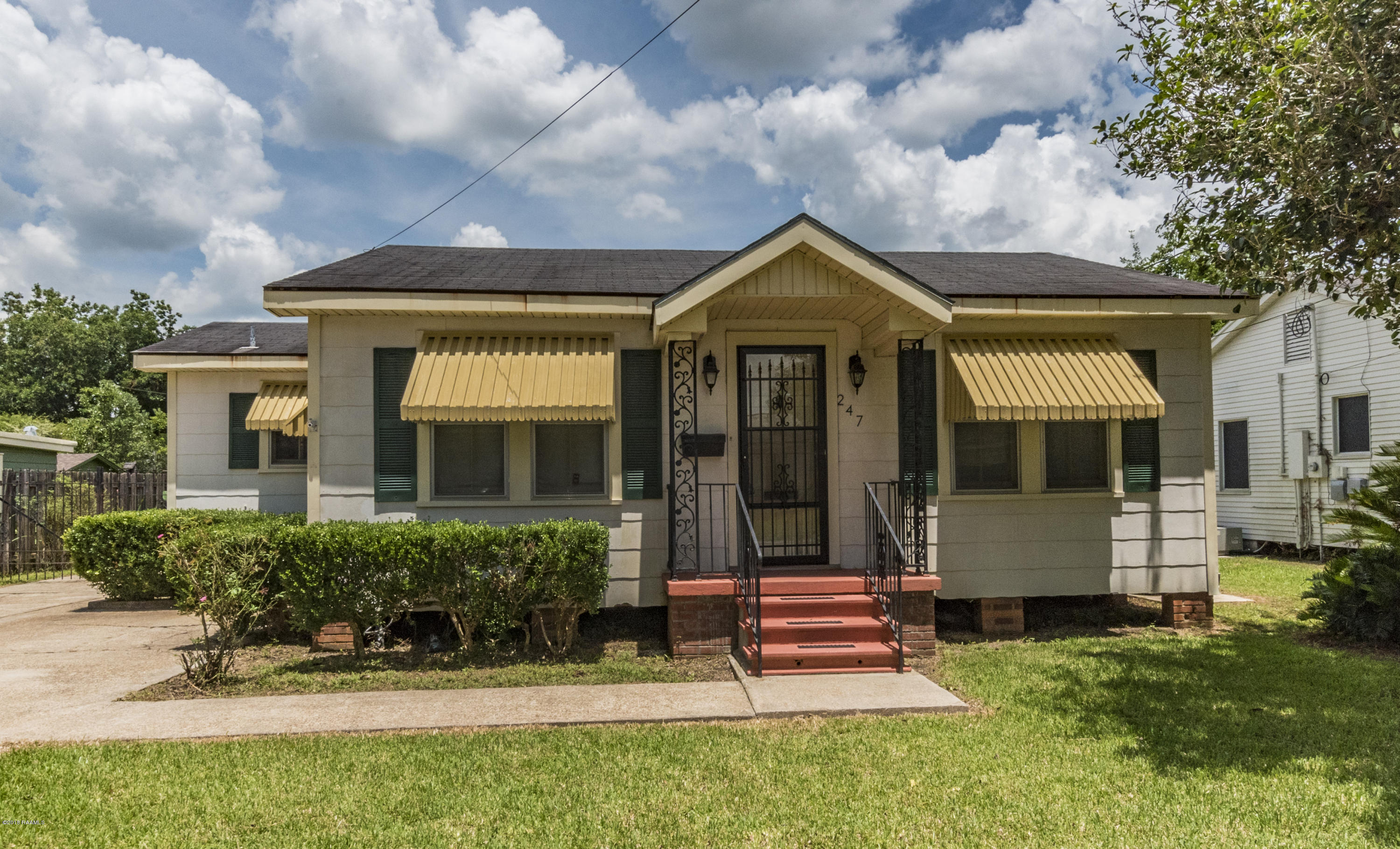 247 Ridgewood Street Lafayette, LA 70506 - Photo 2 of 32 Gallery Image 2