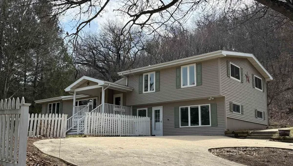 $799,000 | 7422 Loy Road, Arena, WI 53503