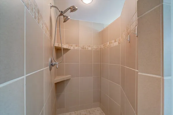 $799,000 | 7422 Loy Road, Arena, WI 53503