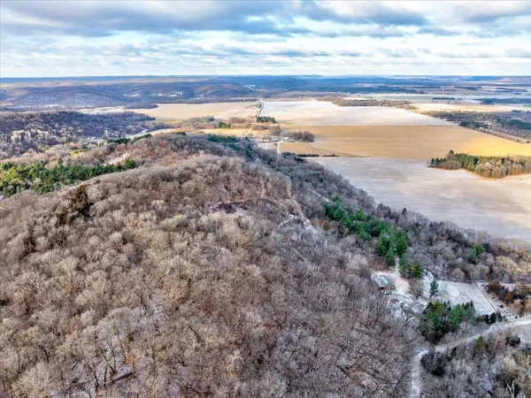 $799,000 | 7422 Loy Road, Arena, WI 53503