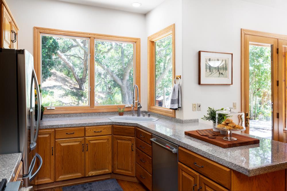 346 White Road Watsonville, CA 95076 - Photo 19 of 40 Gallery Image 19
