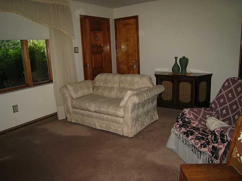2833 Italy Road Export, PA 15632 - Photo 5 of 23 Living Room.