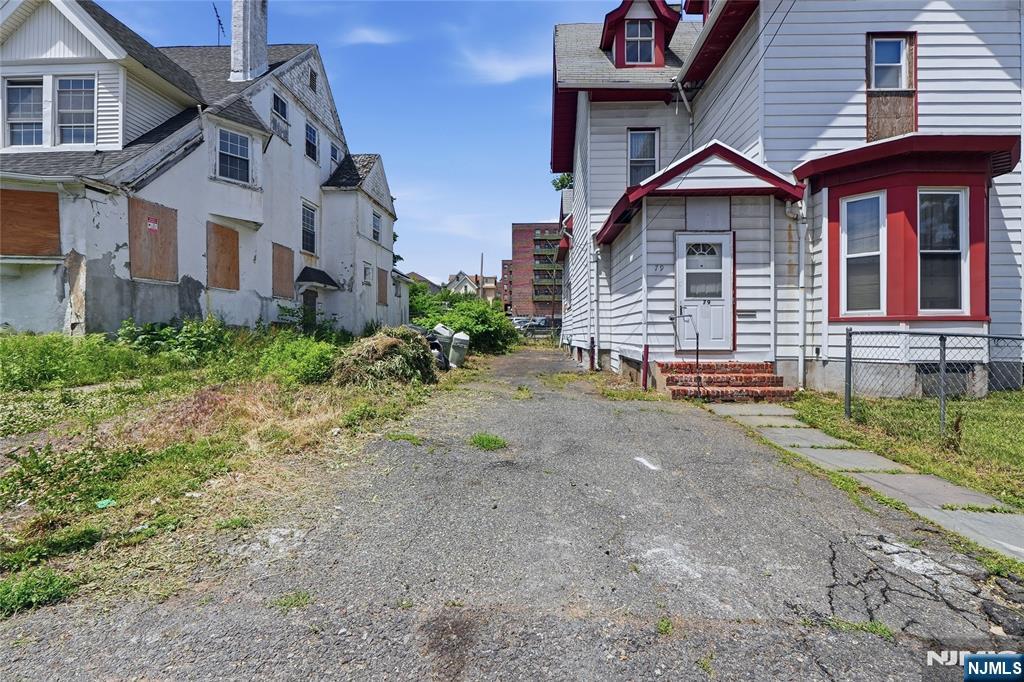 79 Cleveland Street Orange, NJ 07050 - Photo 5 of 25