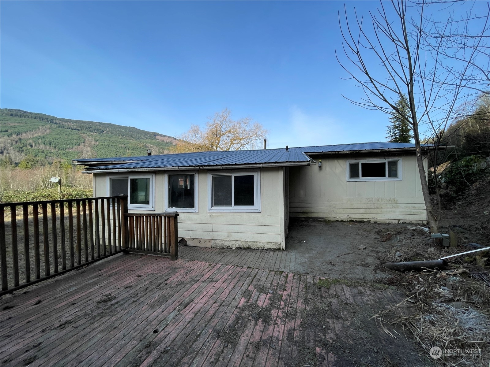 2410 Cruse Road Sedro-Woolley, WA 98284 - Photo 8 of 38 Gallery Image 8