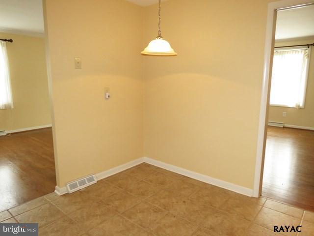 410 Ivory Road York, PA 17402 - Photo 11 of 36 Gallery Image 11