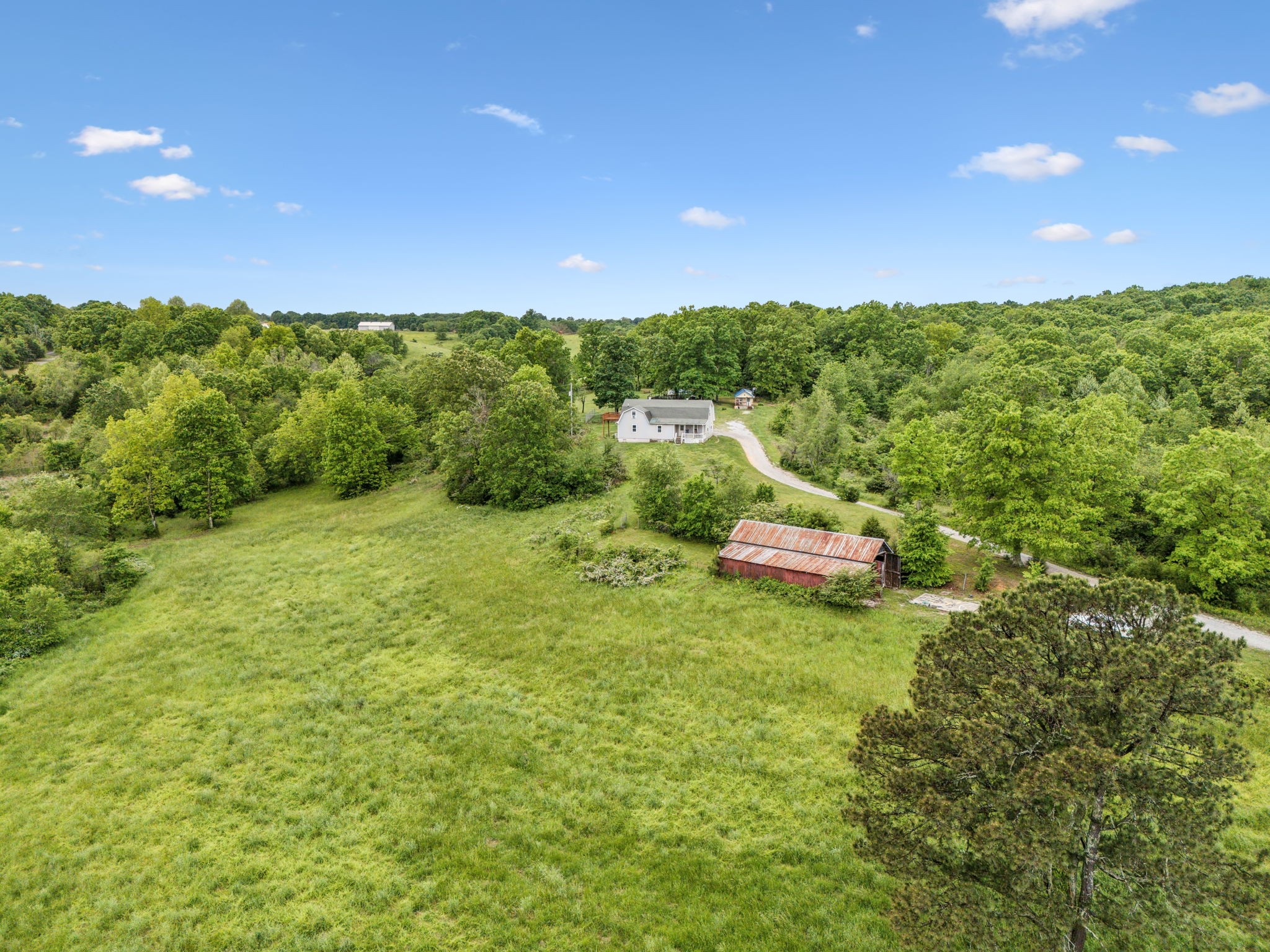 945 Sheehy Road McEwen, TN 37101 - Photo 1 of 74 Gallery Image 1