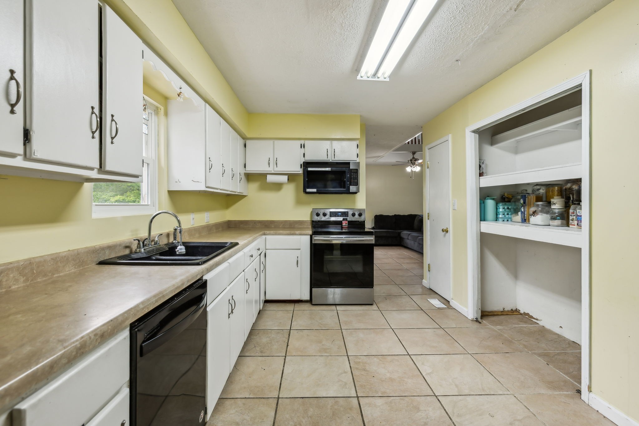 945 Sheehy Road McEwen, TN 37101 - Photo 21 of 74 Gallery Image 21