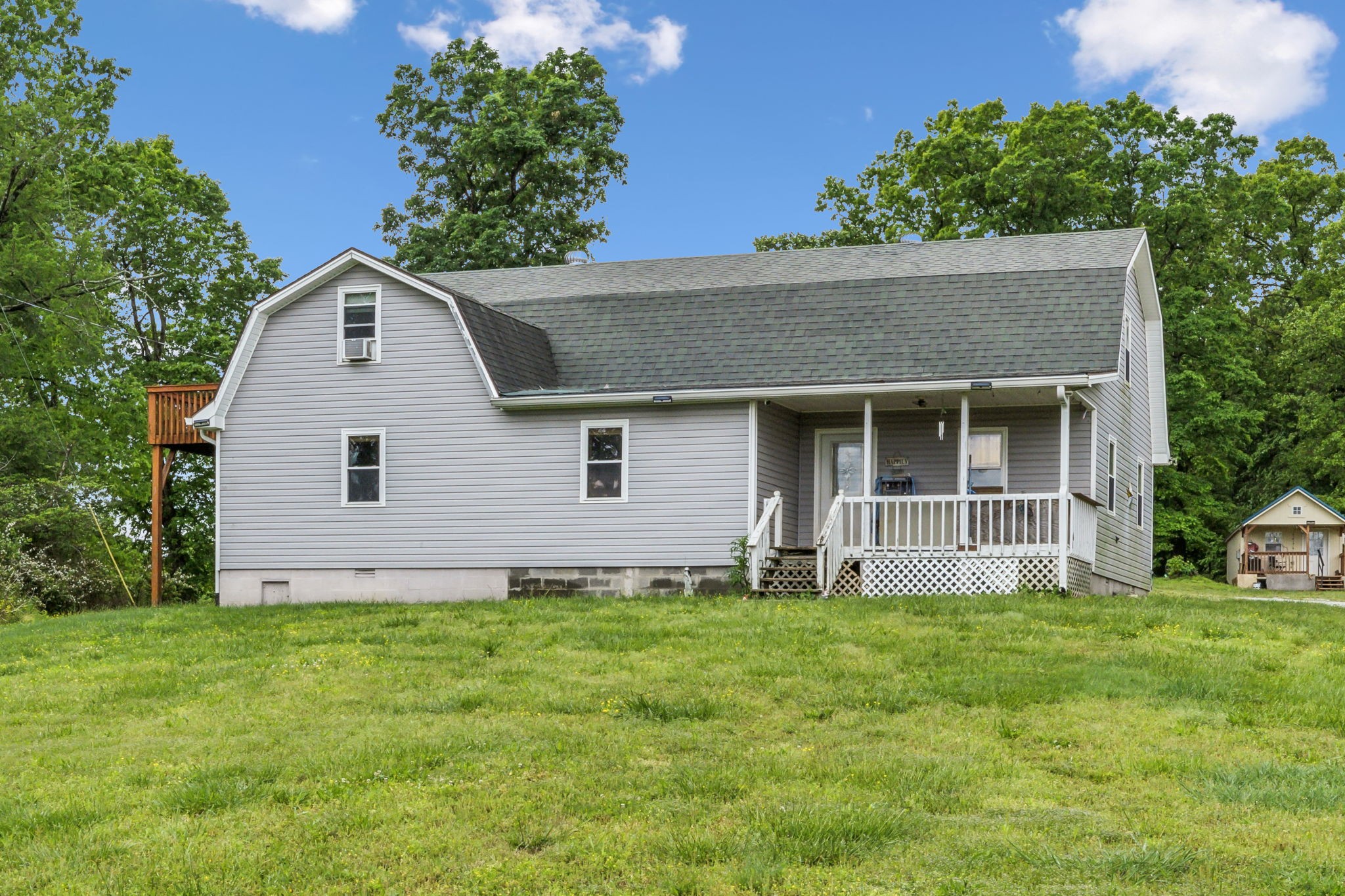 945 Sheehy Road McEwen, TN 37101 - Photo 3 of 74 Gallery Image 3