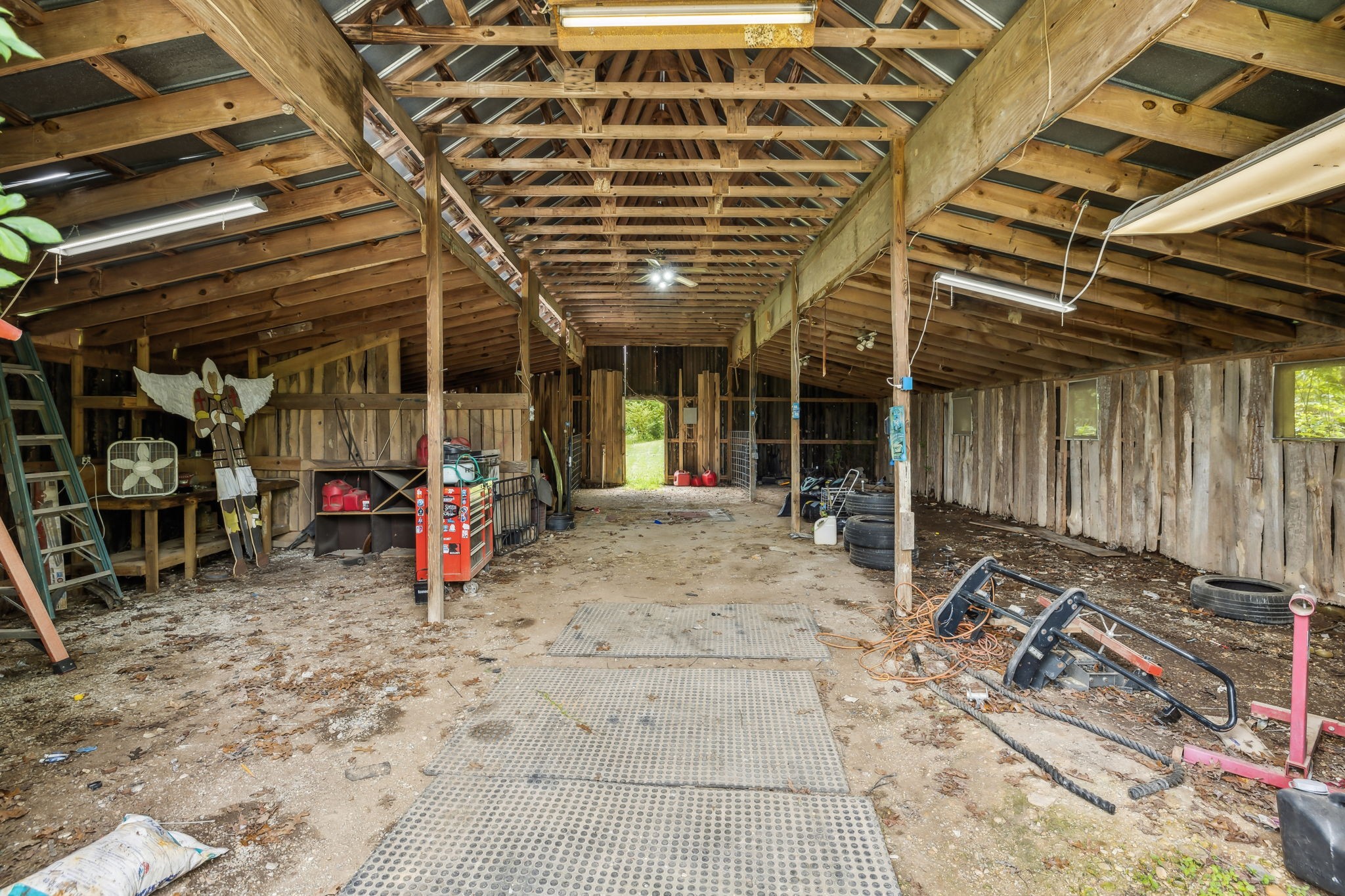 945 Sheehy Road McEwen, TN 37101 - Photo 54 of 74 Gallery Image 54