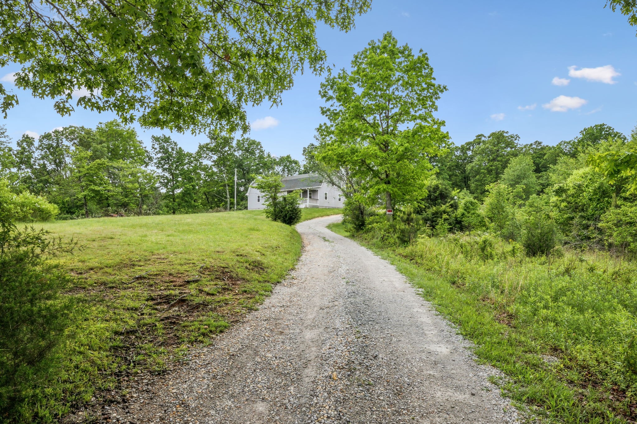 945 Sheehy Road McEwen, TN 37101 - Photo 7 of 74 Gallery Image 7