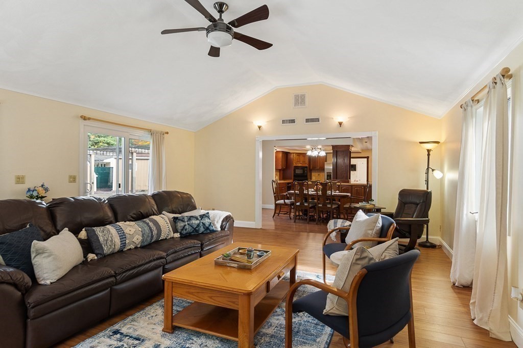 5 Nadine Road Chelmsford, MA 01824 - Photo 13 of 29