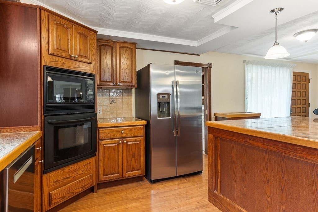 5 Nadine Road Chelmsford, MA 01824 - Photo 6 of 29