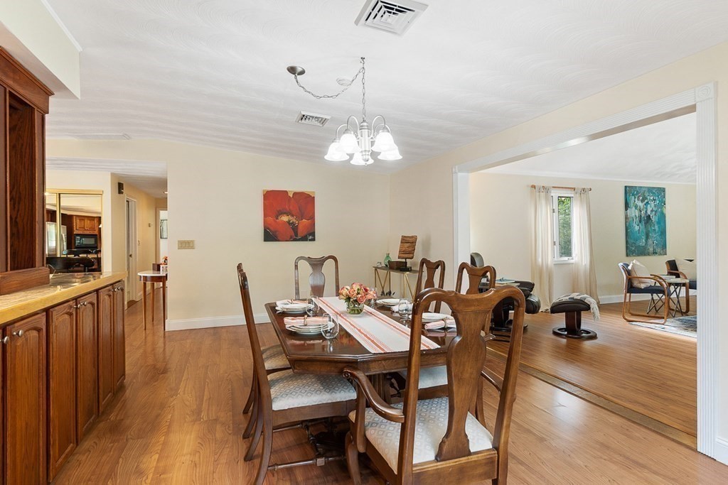 5 Nadine Road Chelmsford, MA 01824 - Photo 9 of 29