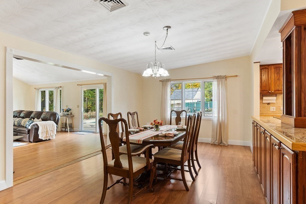 5 Nadine Road Chelmsford, MA 01824 - Photo 10 of 29