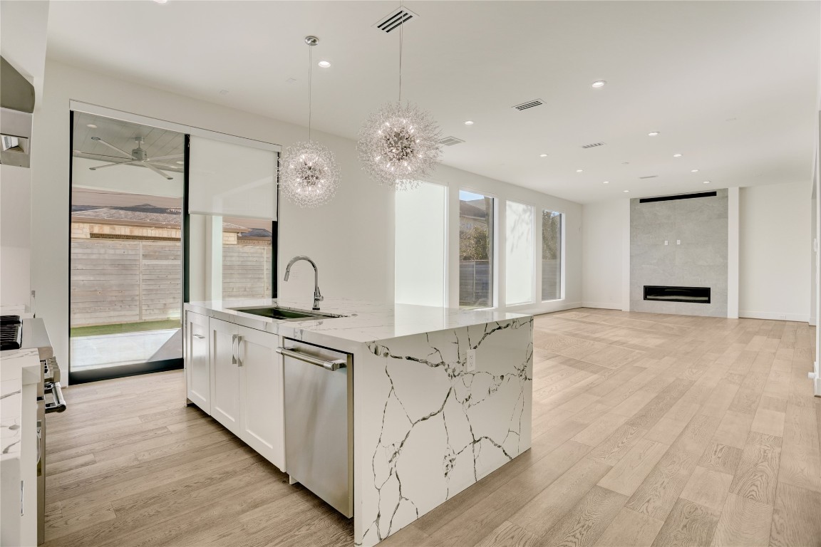 6533 Corbin Street Houston, TX 77055 - Photo 21 of 50 Another View of the Kitchen and Living Room