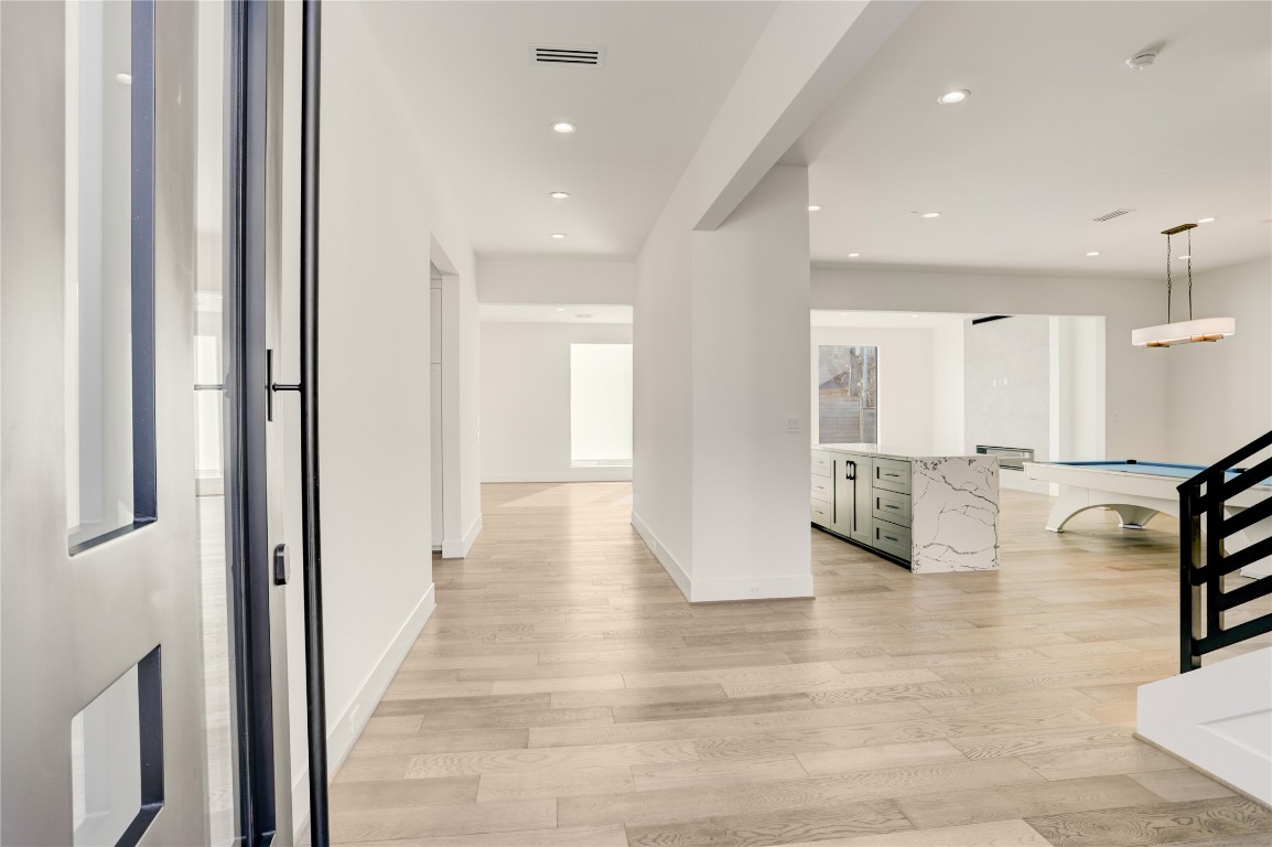 6533 Corbin Street Houston, TX 77055 - Photo 3 of 50 Front Entrance