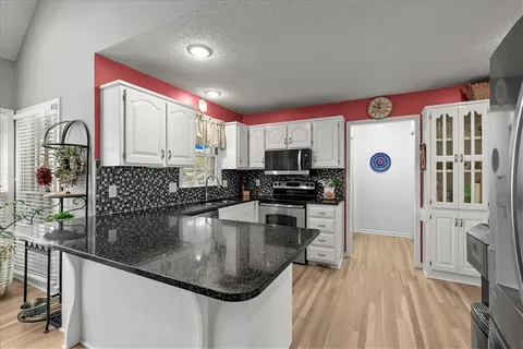 $445,000 | 13216 West 55th Terrace, Shawnee, KS 66216