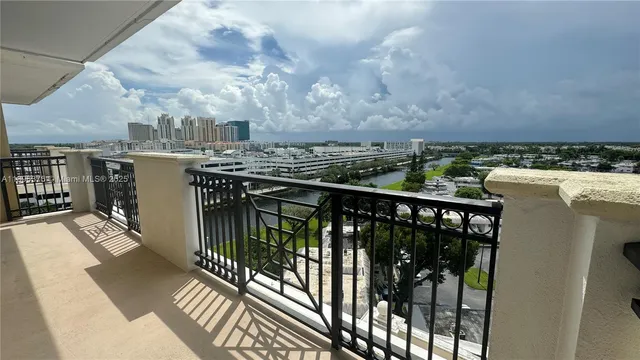 $4,500 | 8395 Southwest 73rd Avenue, Unit 806, Miami, FL 33143