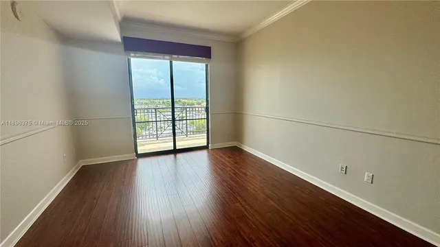 $4,500 | 8395 Southwest 73rd Avenue, Unit 806, Miami, FL 33143