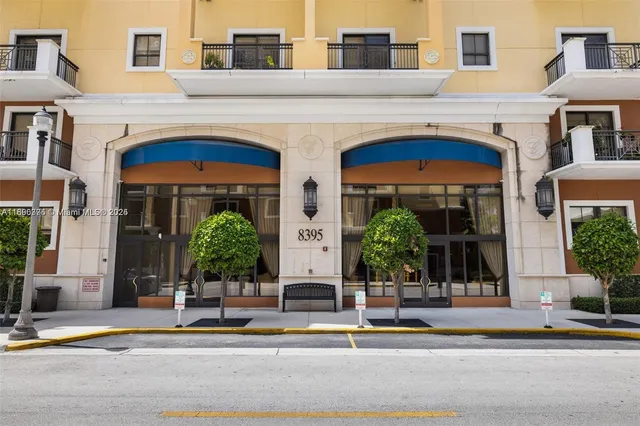 $4,500 | 8395 Southwest 73rd Avenue, Unit 806, Miami, FL 33143