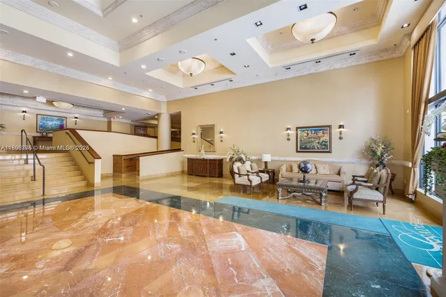 $4,500 | 8395 Southwest 73rd Avenue, Unit 806, Miami, FL 33143