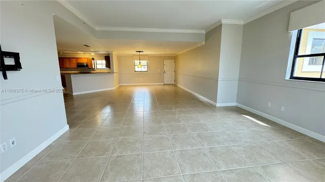 $4,500 | 8395 Southwest 73rd Avenue, Unit 806, Miami, FL 33143