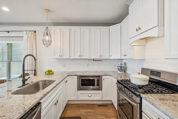 $3,000 | 1805 B Sevier Street, Nashville, TN 37206