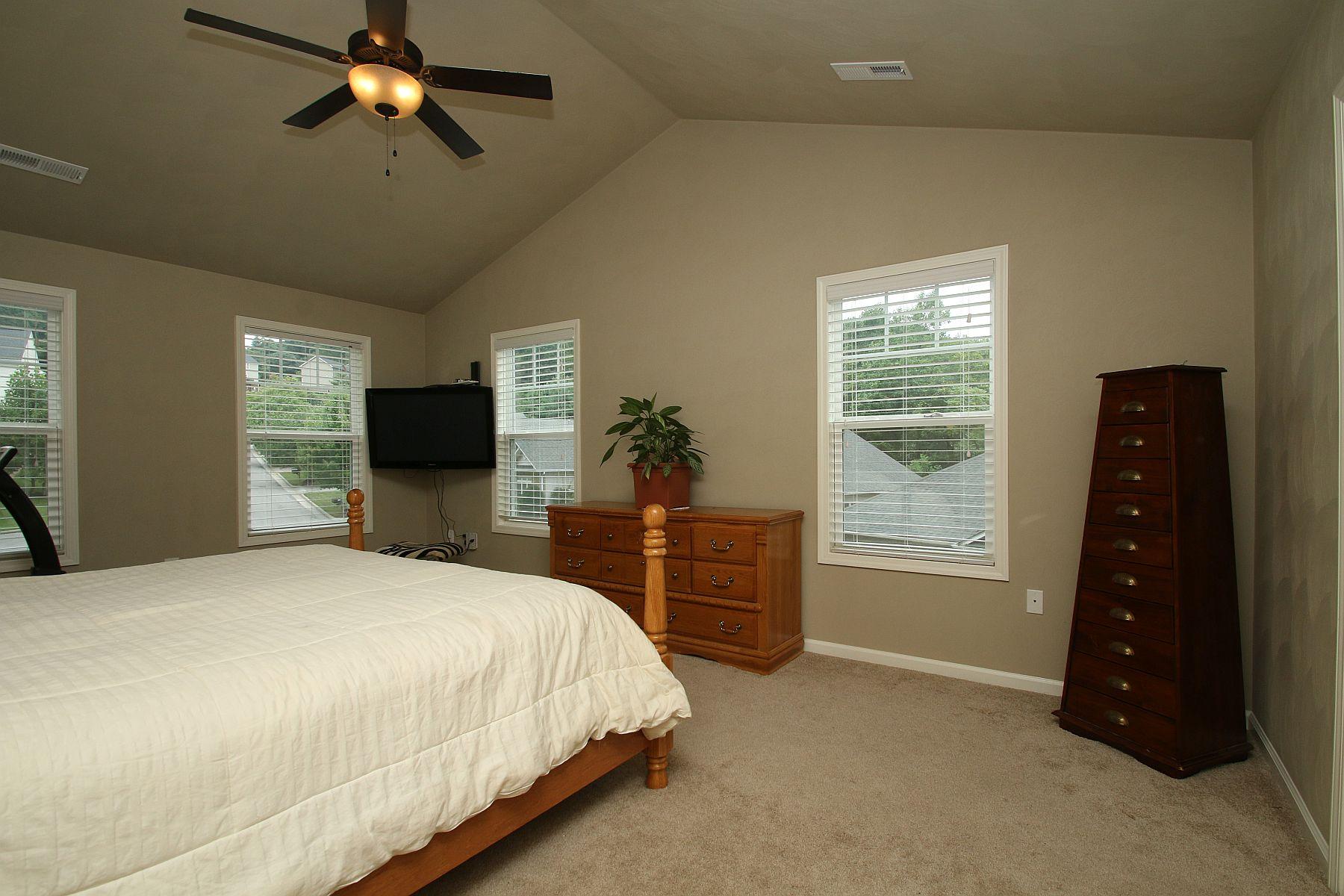 6053 Brahma Road Roanoke, VA 24018 - Photo 22 of 51 img_7659