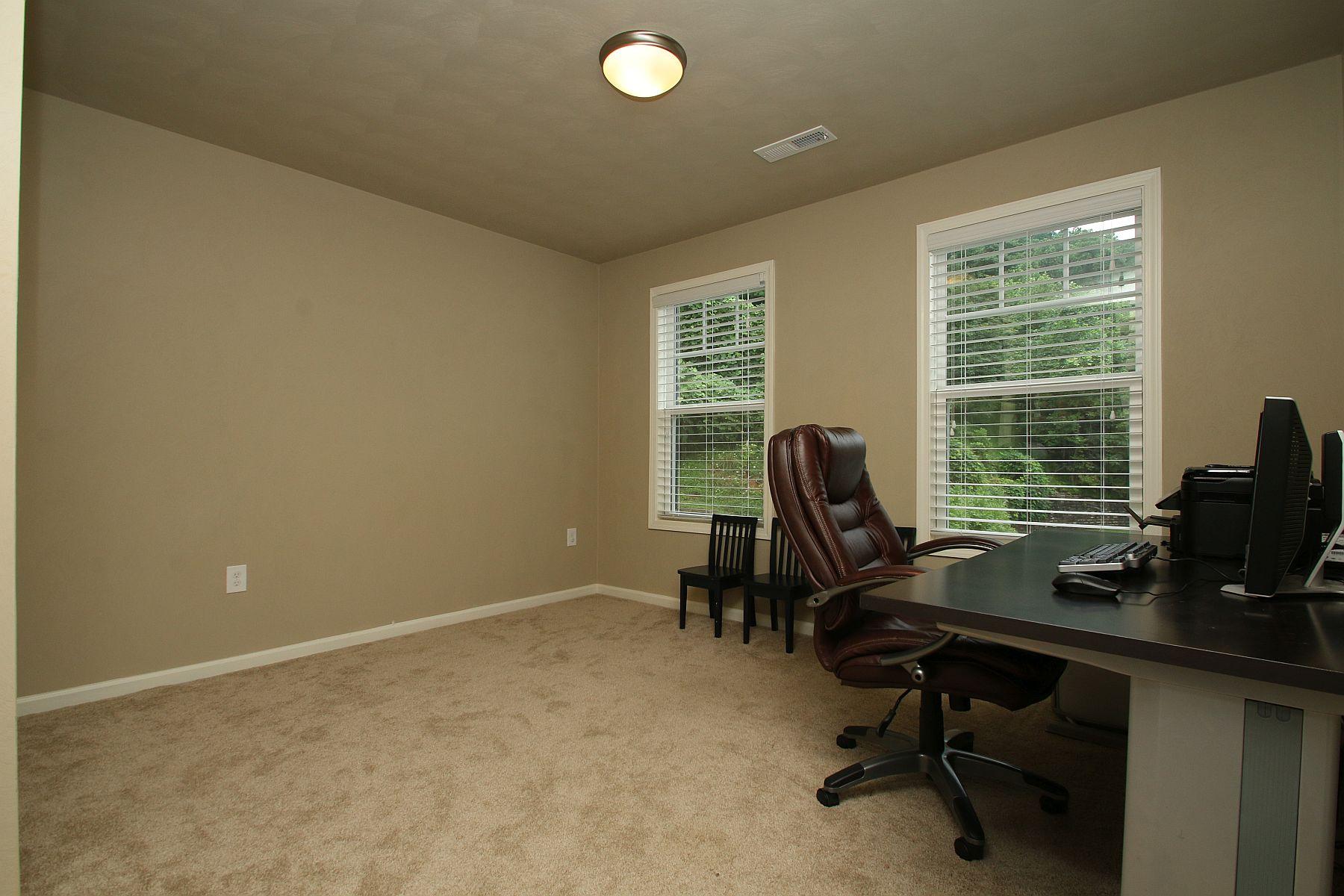 6053 Brahma Road Roanoke, VA 24018 - Photo 29 of 51 img_7679