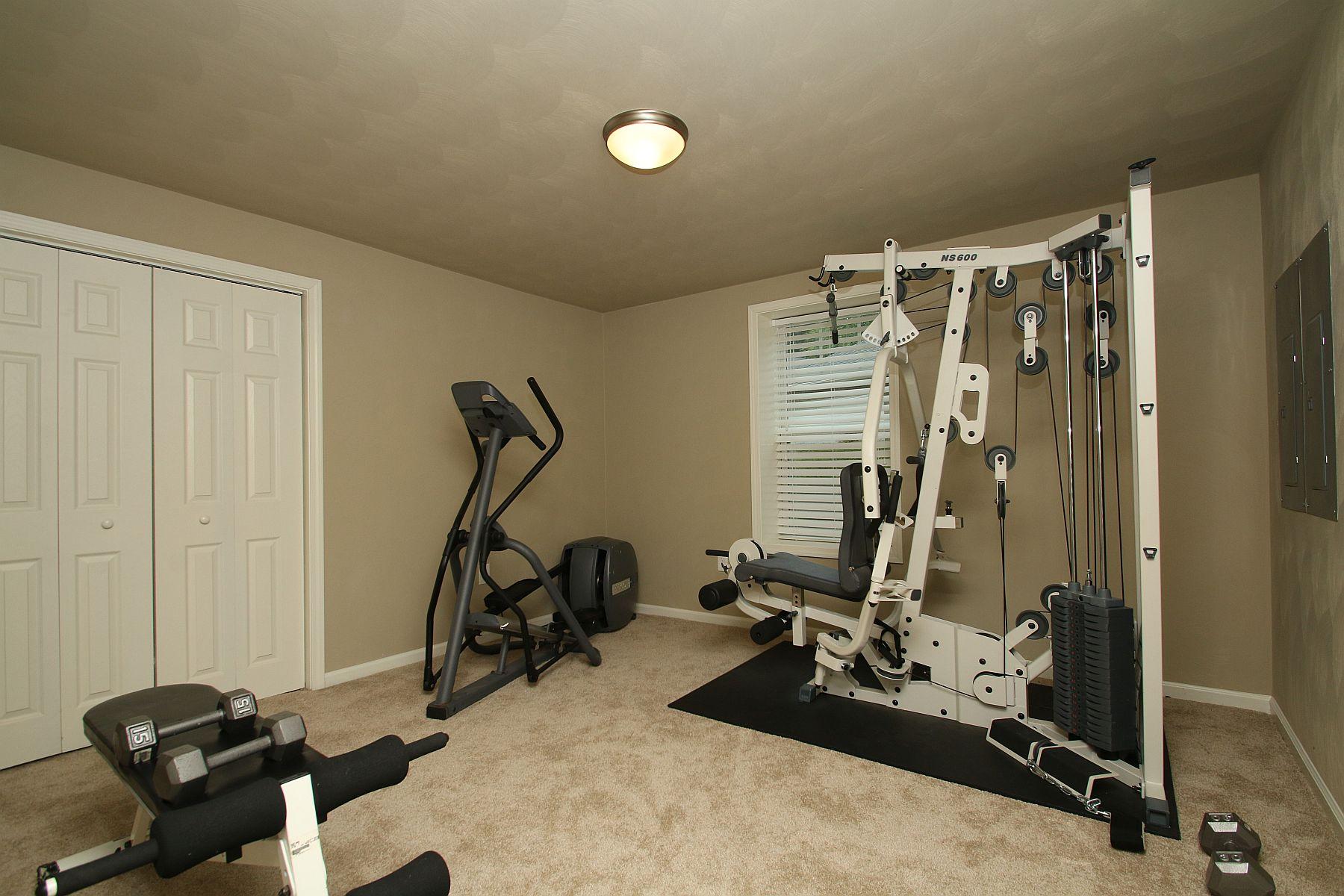 6053 Brahma Road Roanoke, VA 24018 - Photo 43 of 51 img_7762