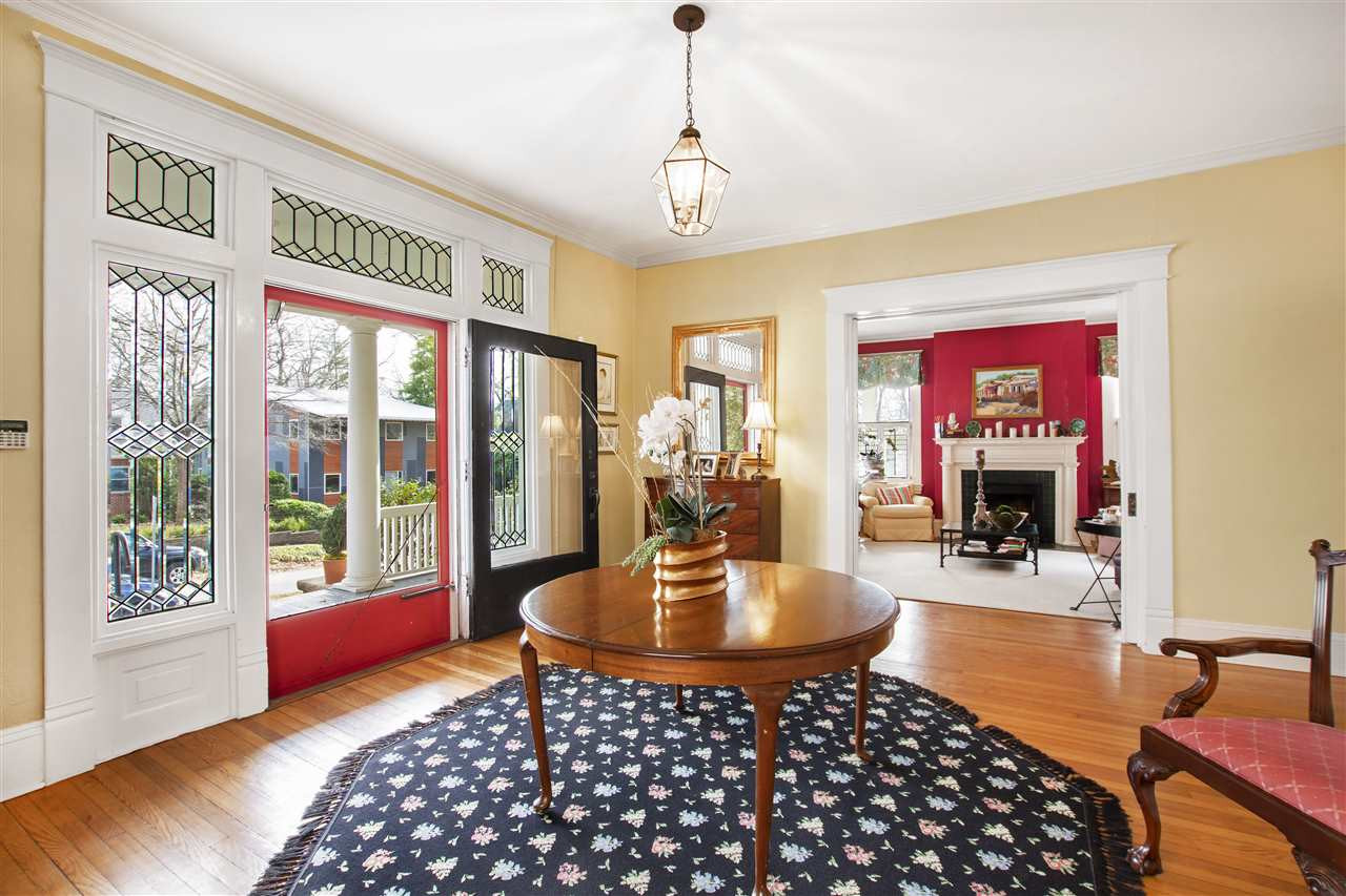 127 Hawthorne Road Raleigh, NC 27605 - Photo 4 of 30 Photo 4